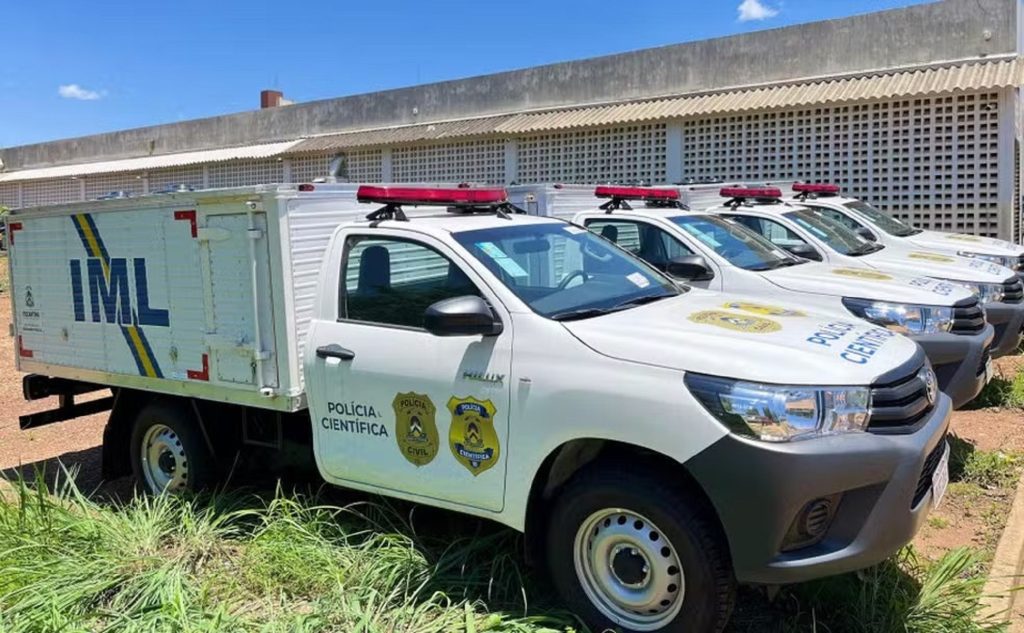 Suspeito de violência doméstica morre após tentar tomar arma de policial durante abordagem, diz PM