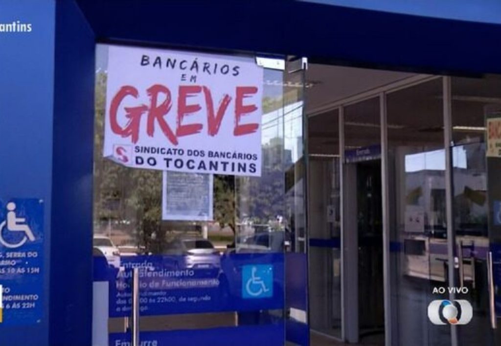 Agências bancárias da Caixa no TO fecham após bancários entrarem em greve